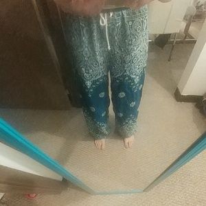 Flowing paisley pants medium
